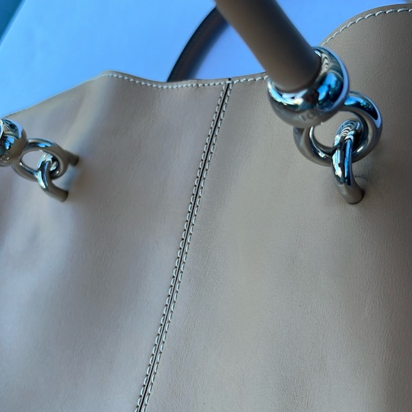 Tod's “Alo Sella” Vachetta (Tan) Large Shopping Tote Bag - Picture 16 of 16